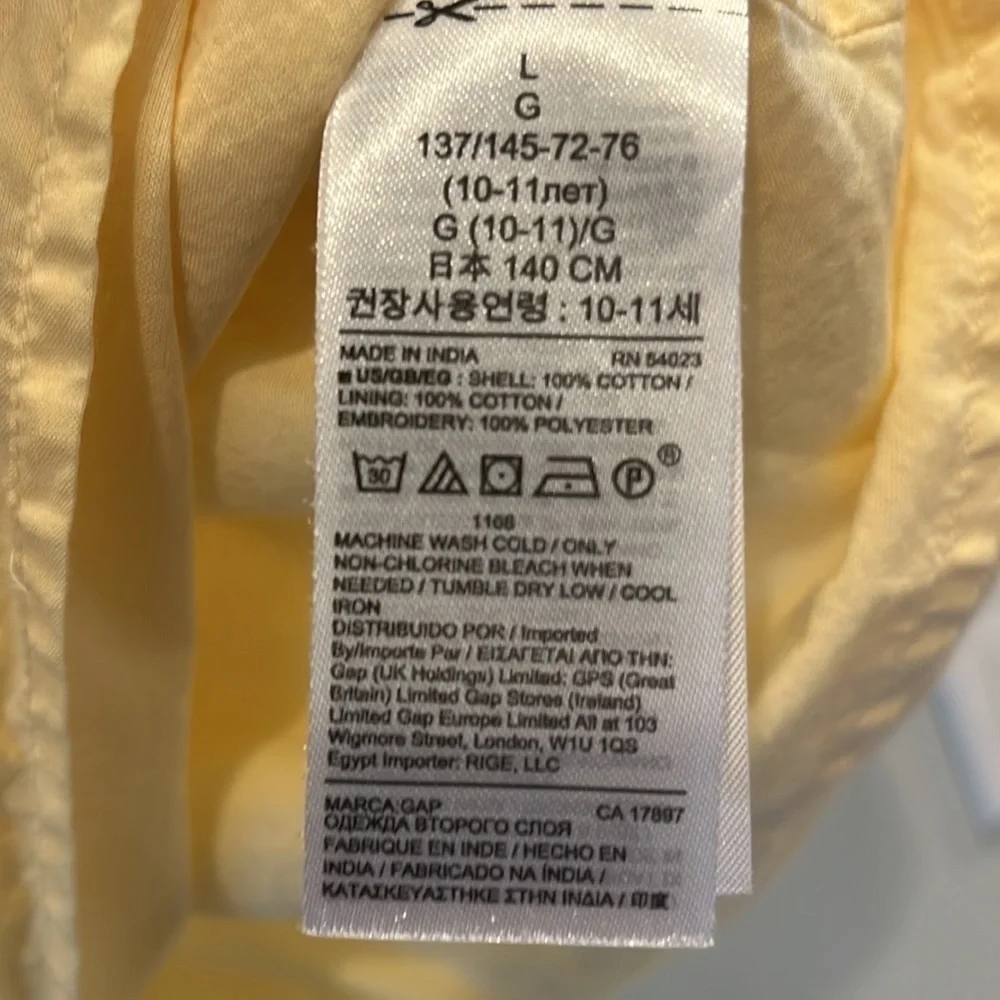 GAP Kids - Eyelet ruffle dress - girls summer dress.  Size large. Yellow.